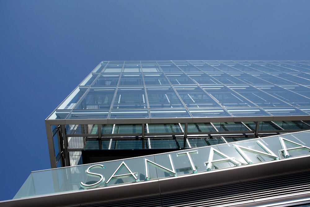 Facade detail (Photo by Paul Dyer)