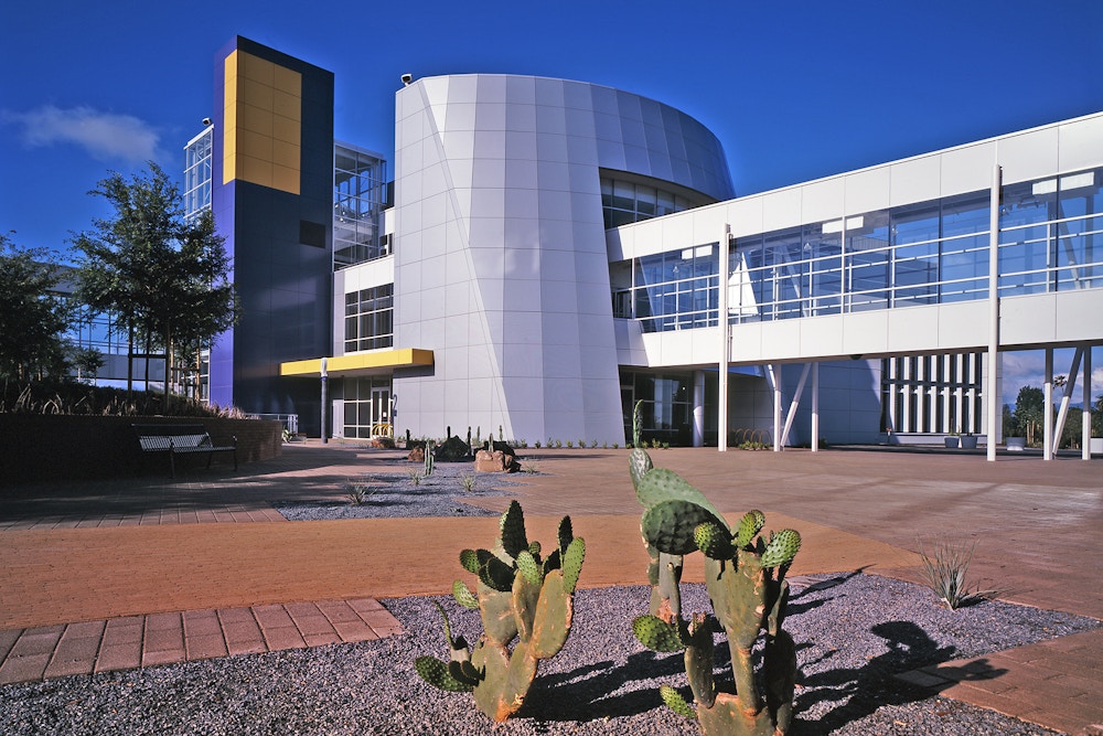 One of several sky bridges connecting the buildings (Photo by Steve Whittaker)