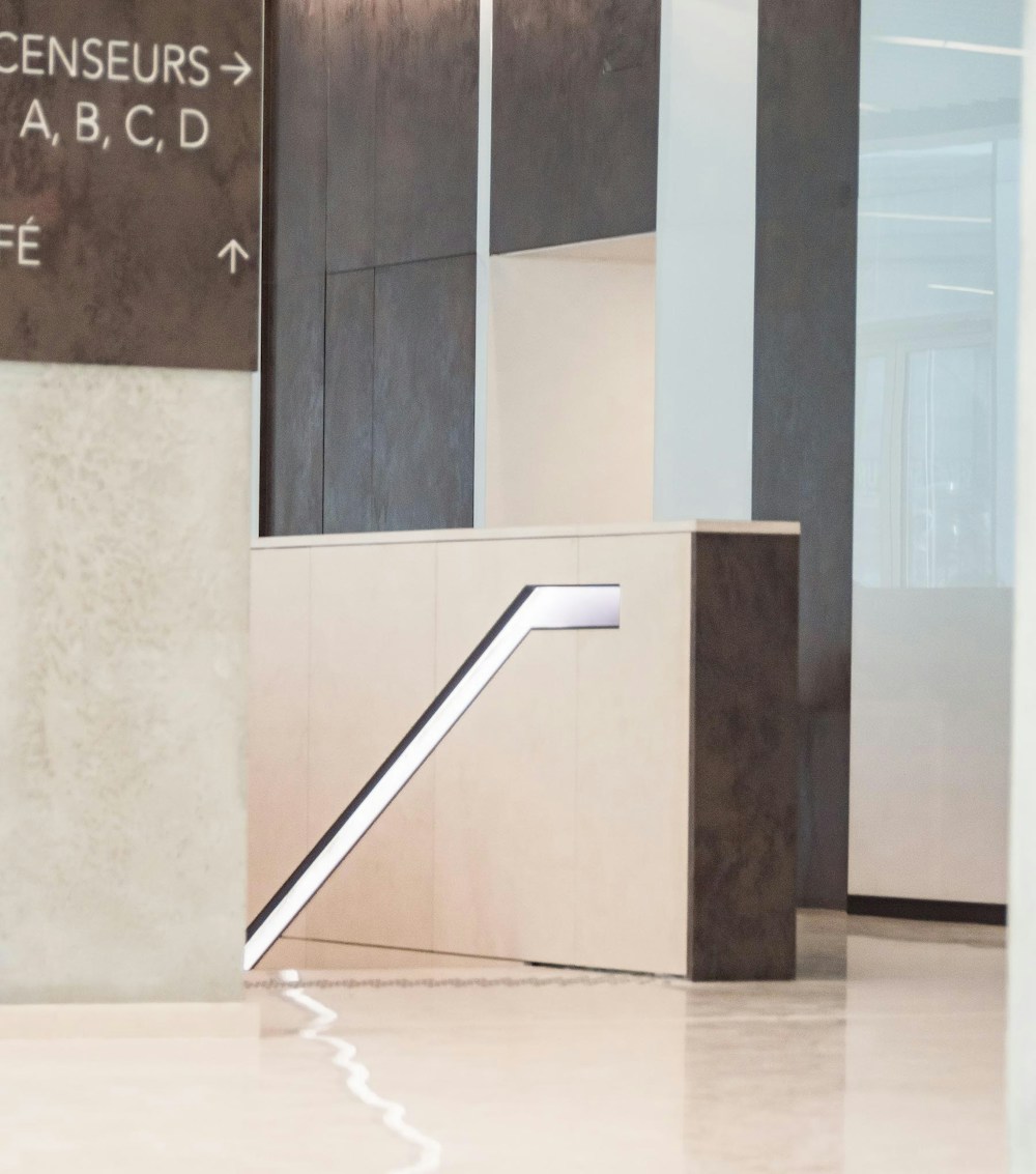 Lobby, close-up © Baptiste Lobjoy