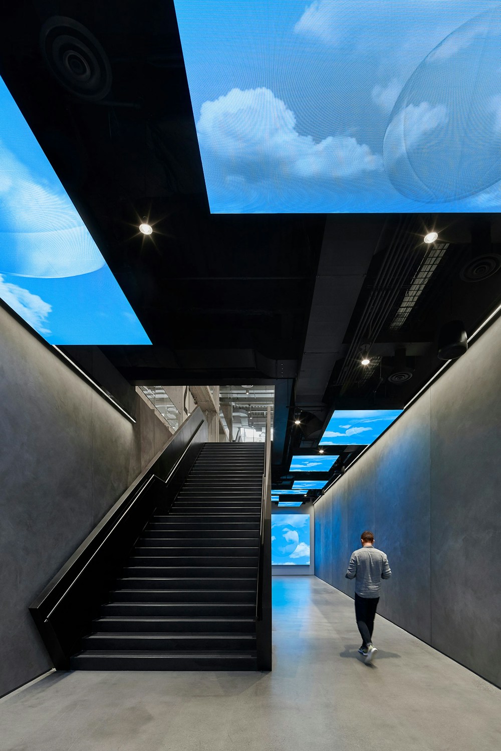 Stair from lobby to reception