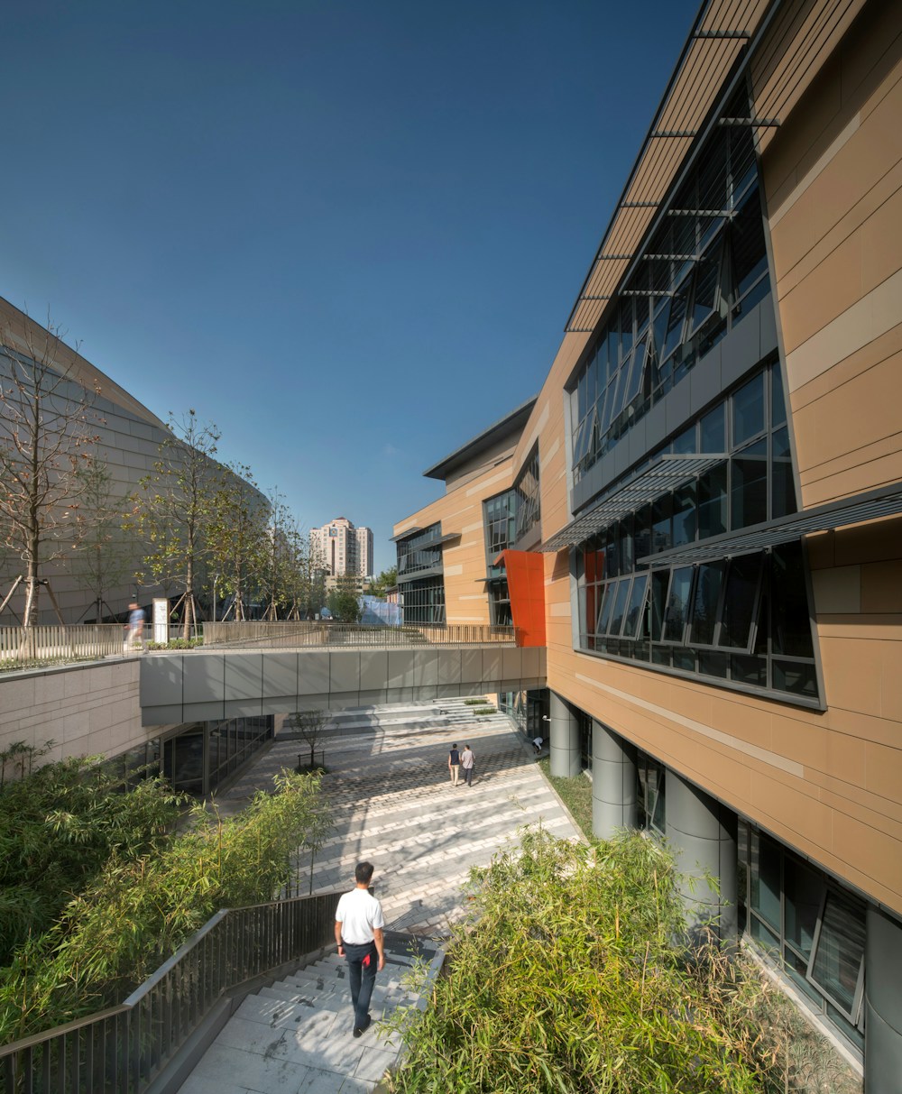 Extended garden (Photo by Nic Lehoux)
