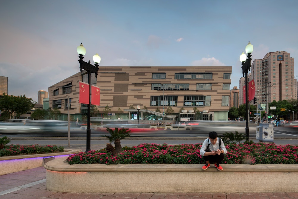 High school building along Hong Qiao Road (Photo by Nic Lehoux)