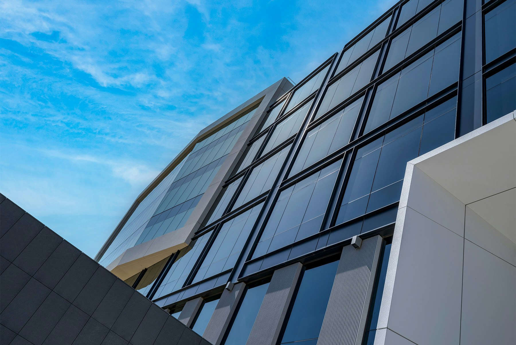 High-performance facade