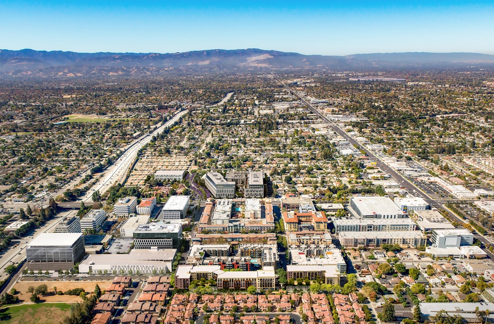 Santana West is located directly adjacent to the bustling Santana Row, providing new office space for the neighborhood.