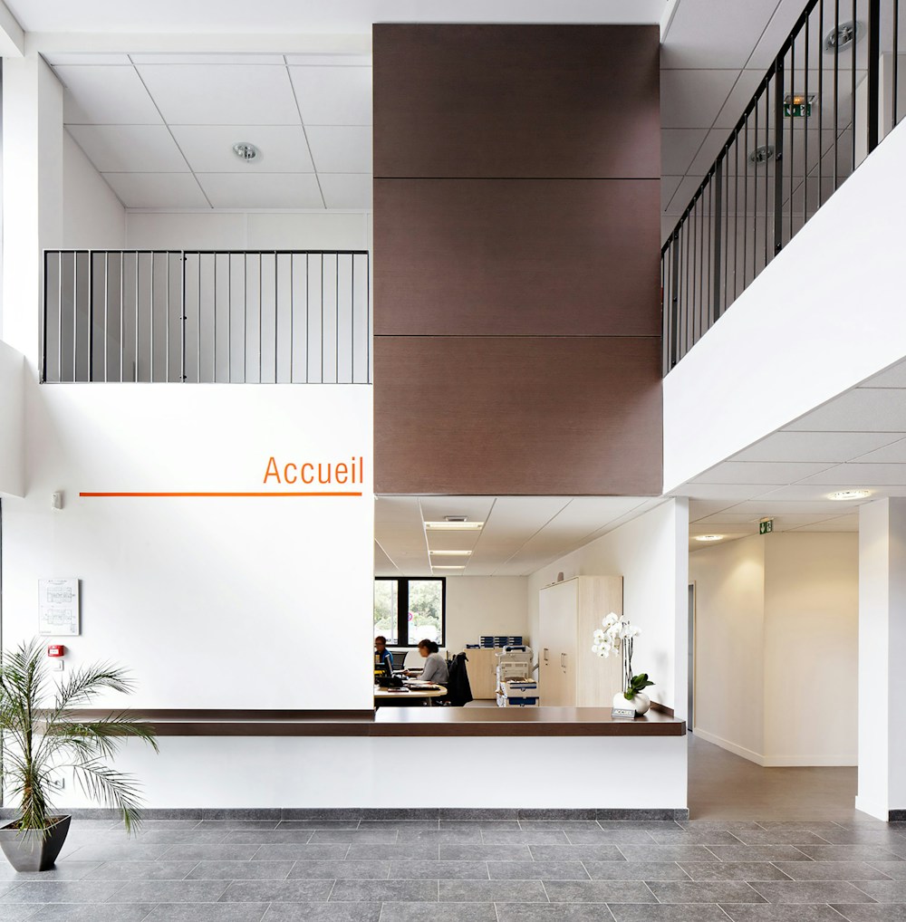 Reception desk © Hugo Hébrard