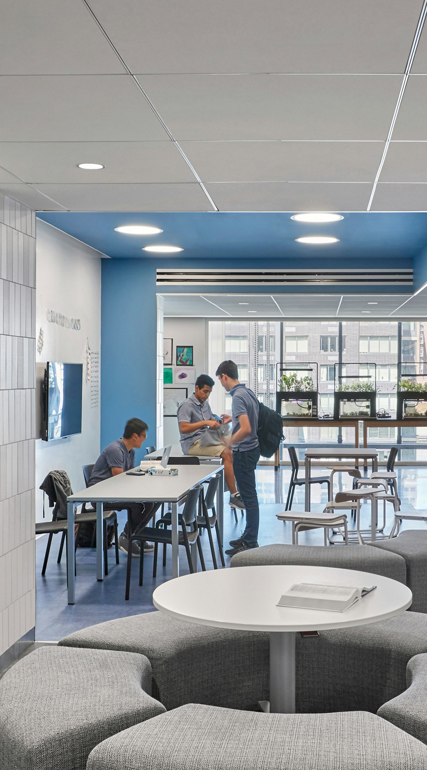 Collegiate School by Studios Architecture