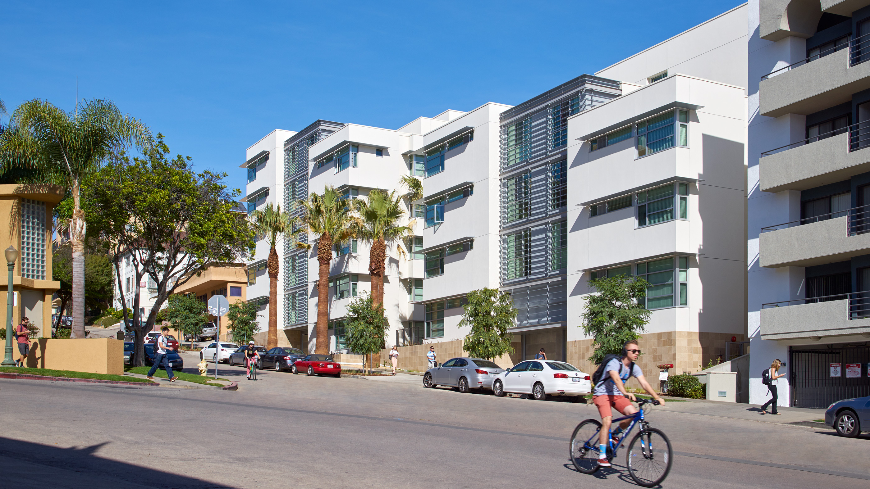 UCLA Glenrock Apartments Student Housing - Los Angeles, CA