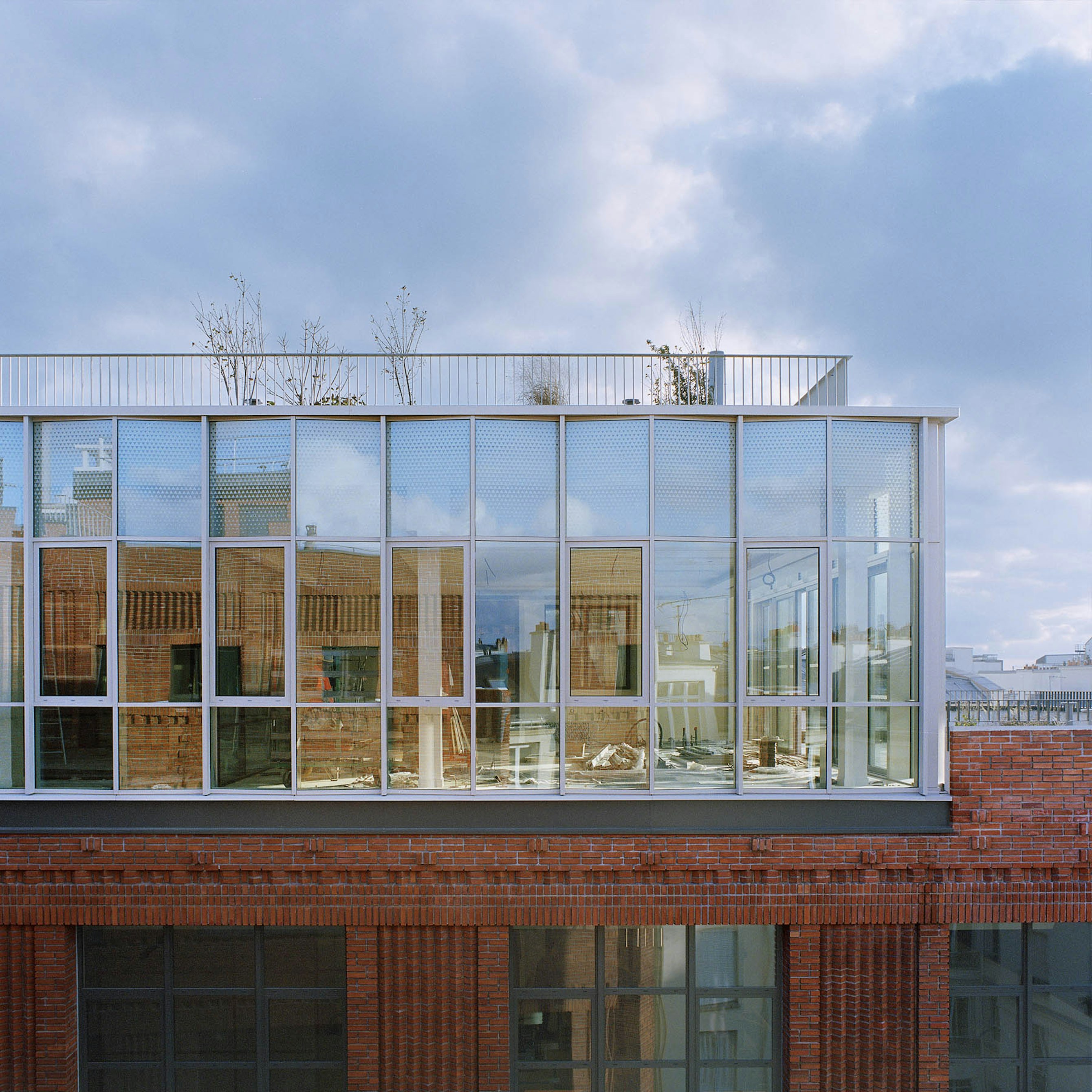 New crowning on Edimbourg's facade ©Axel Dahl