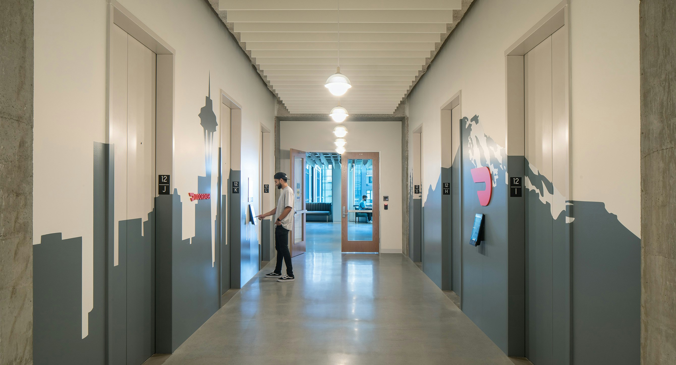 Entry Elevator Lobby