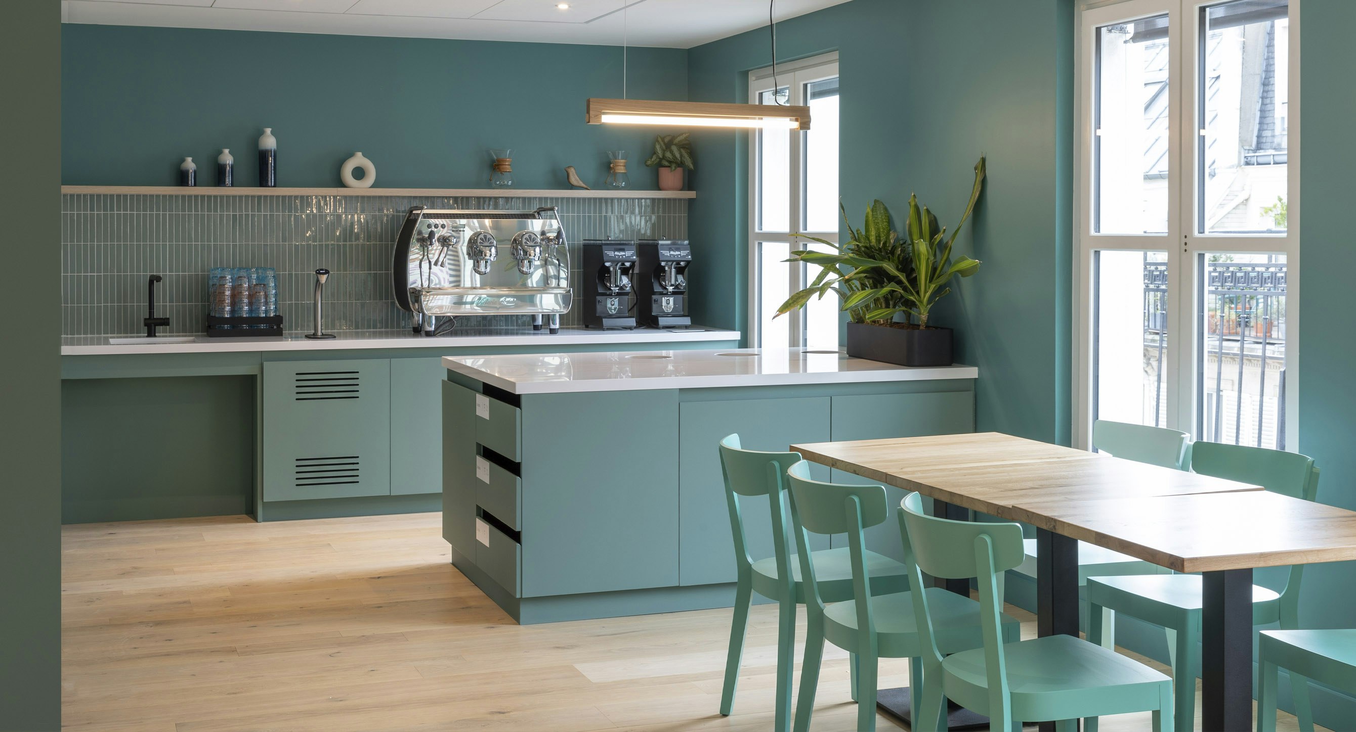 Kitchen of an office level ©Antoine Mercusot