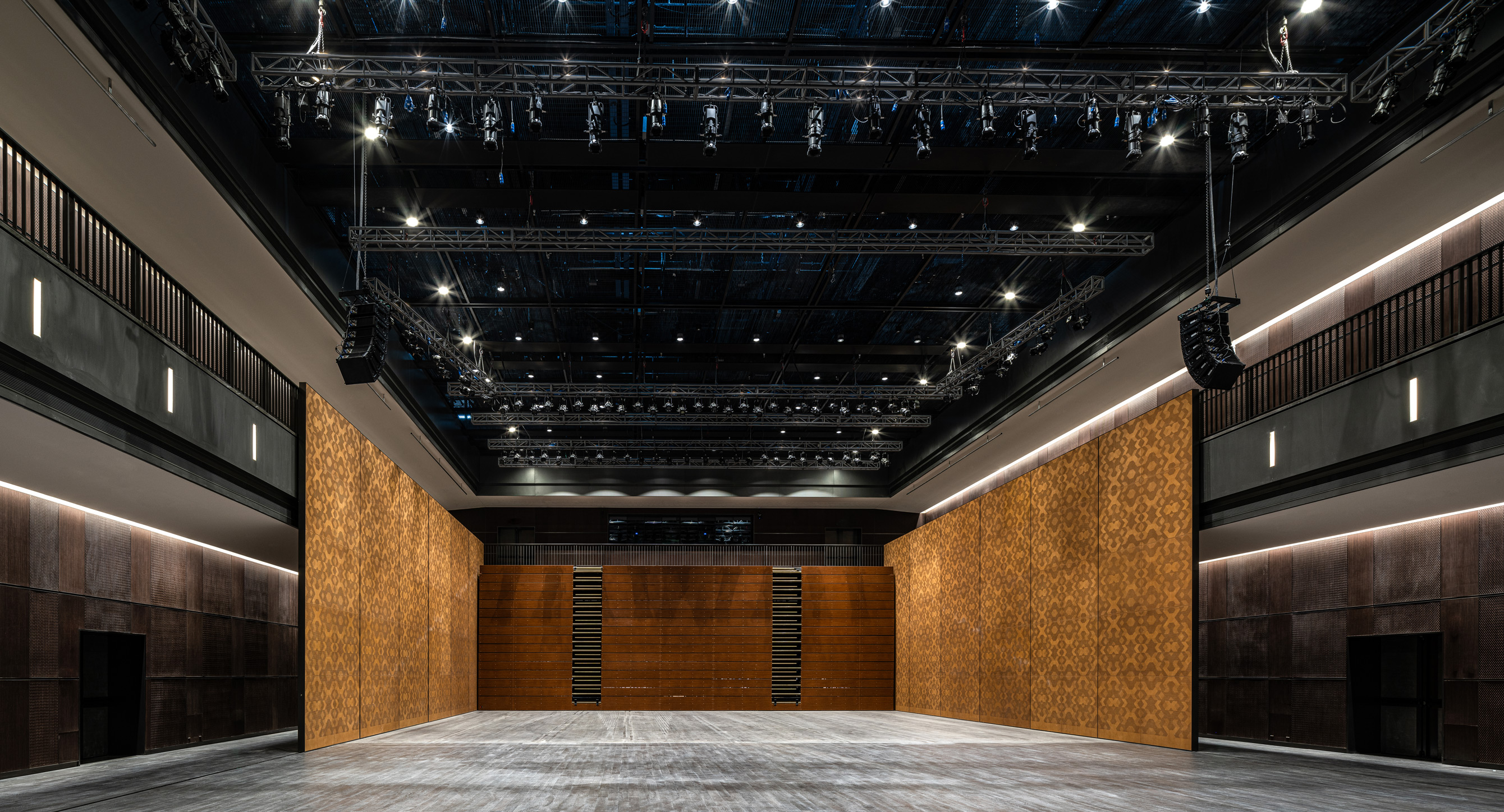 アート・デザイン・音楽 SHANGHAI STYLE TAMIYA 1/10 RC Alfa Romeo Giulia Sprint GTA Club Racer MB-01