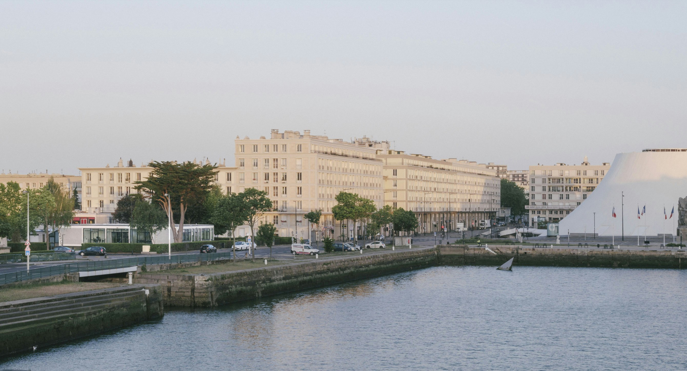 Le bâtiment s’inscrit à présent au coeur Centre Historique et du Site du Patrimonial Remarquable - SPR - inscrit au Patrimoine Mondial de l’Unesco.
