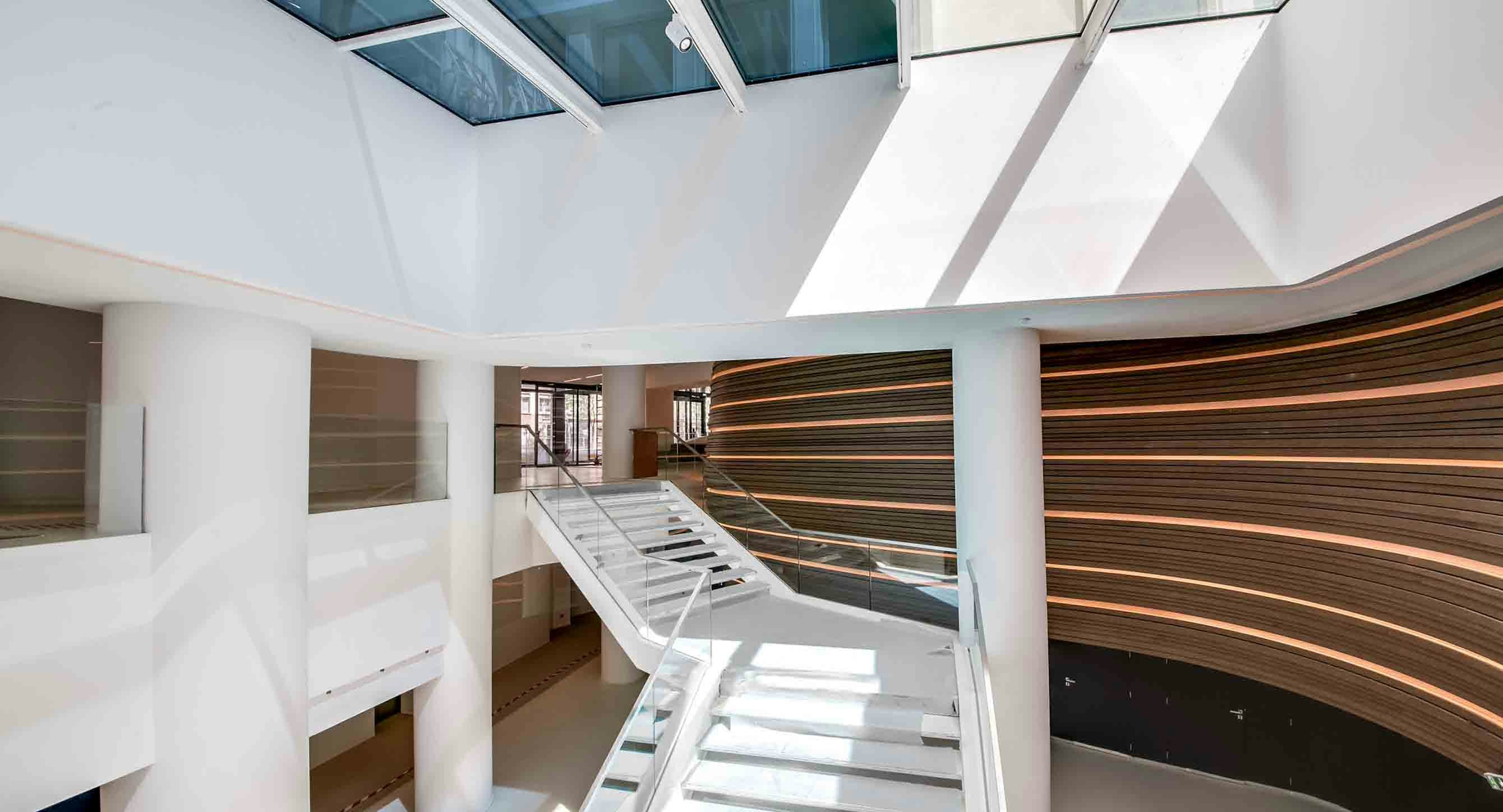 Escalier vers le foyer de l l'Auditorium