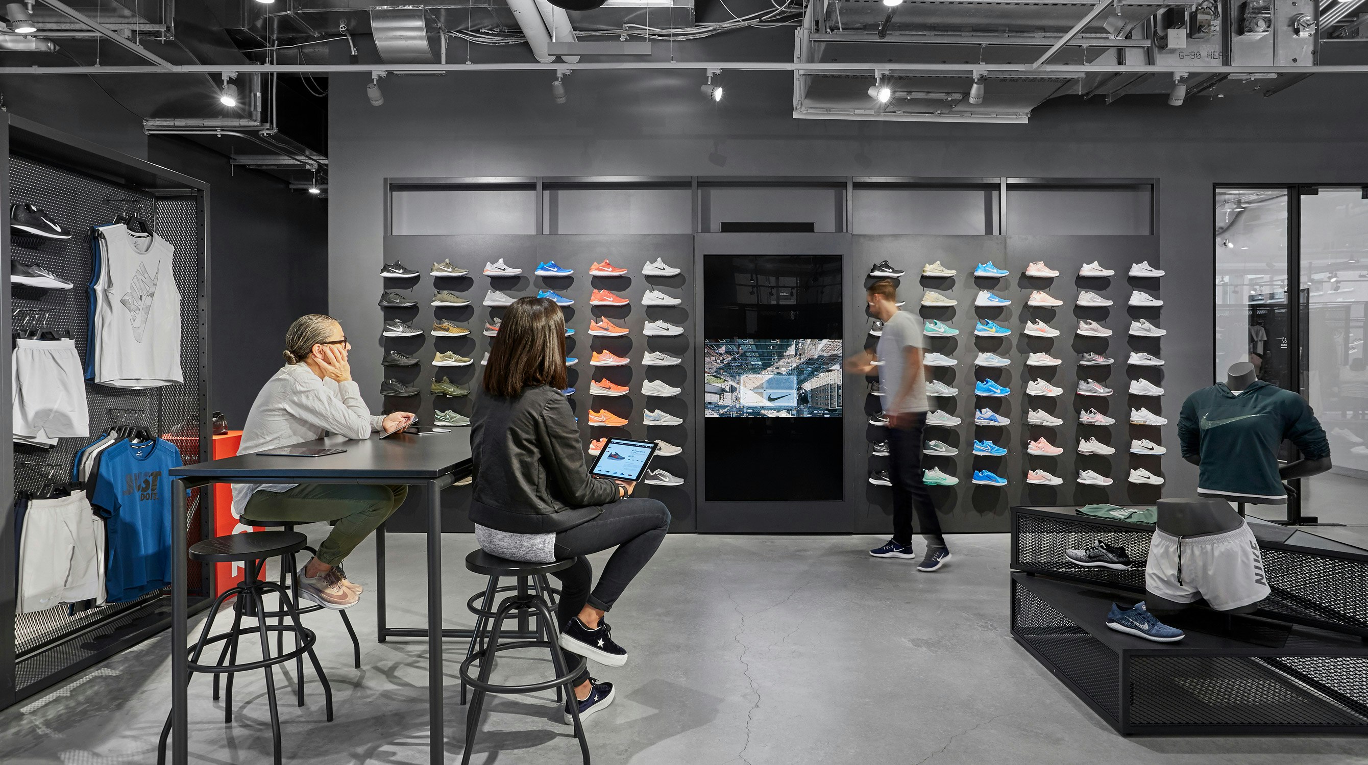 gesponsord Stal Darts Nike NYC Headquarters | STUDIOS Architecture