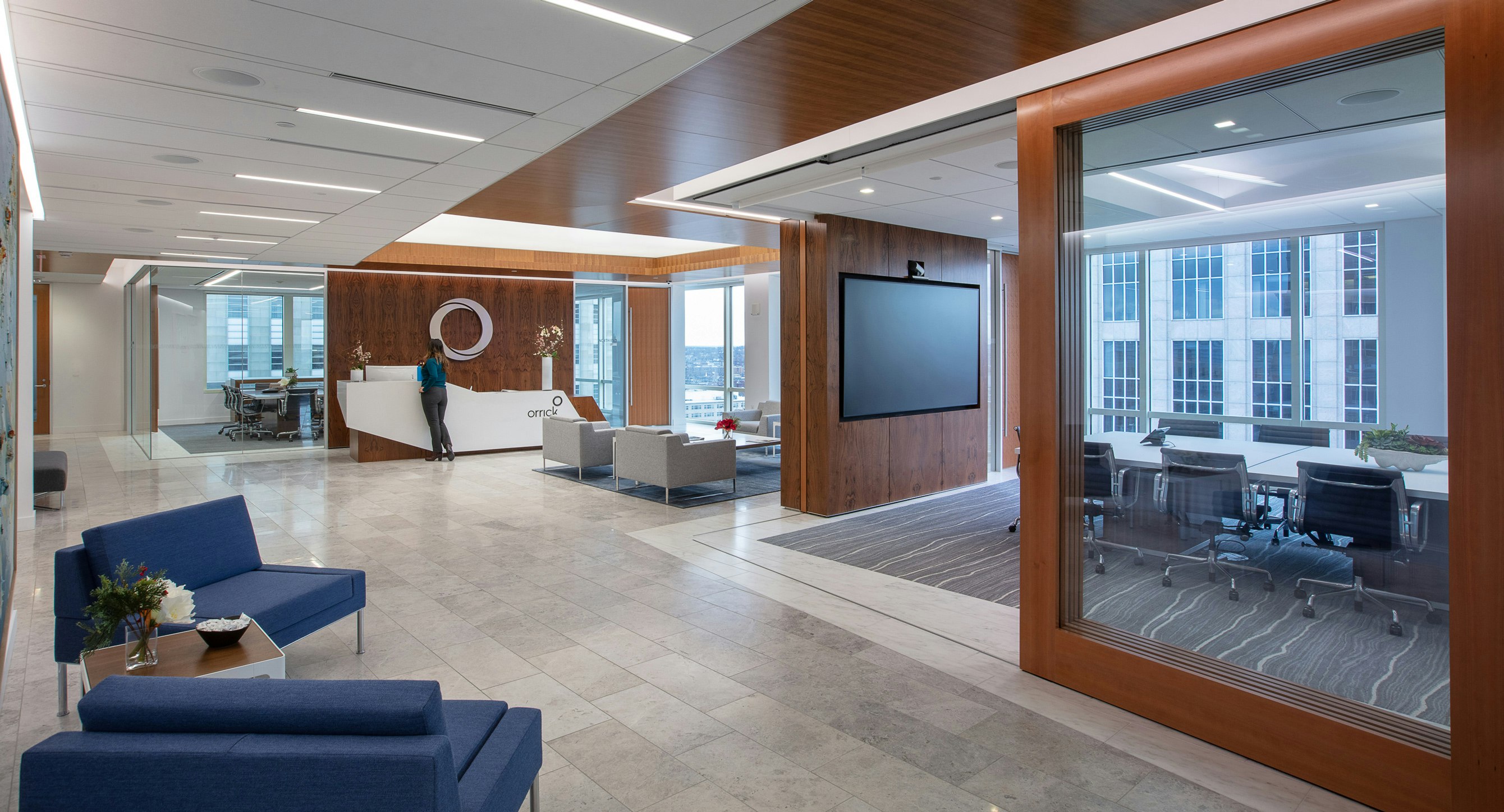 Reception and conference room with movable partitions